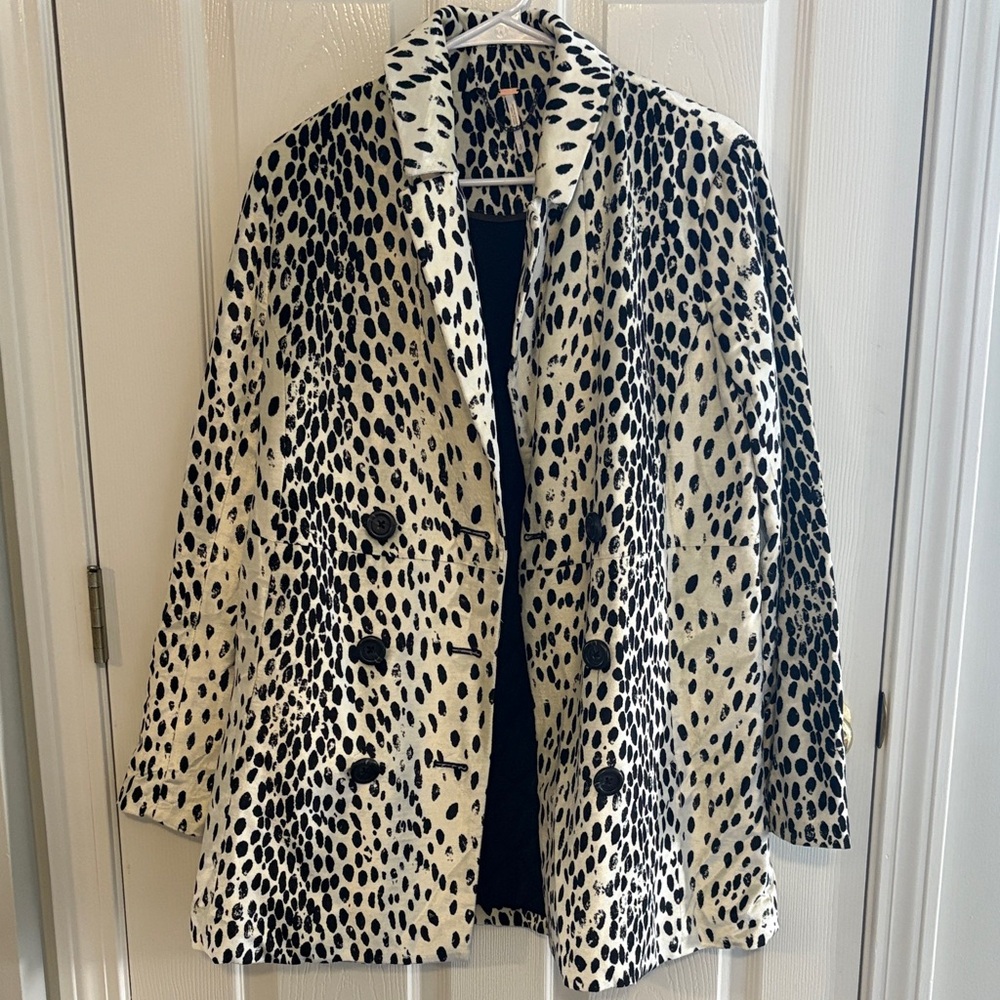〰️ free people jacket